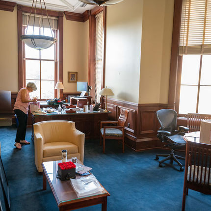 Provost Marie Lynn Miranda moves in to her office. (Photo by Matt Cashore/University of Notre Dame)