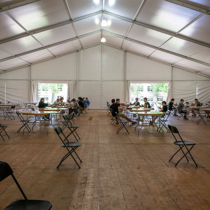 A large tent outside North Dining Hall provides outside dining space. (Photo by Barbara Johnston/University of Notre Dame)