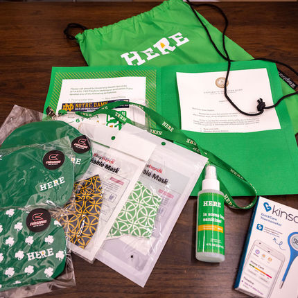 Welcome Kits passed out to students at Duncan Student Center. (Photo by Barbara Johnston/University of Notre Dame)